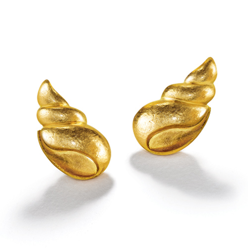 Belperron-Jewelry-Coquillage-Earclips-Virgin-Gold