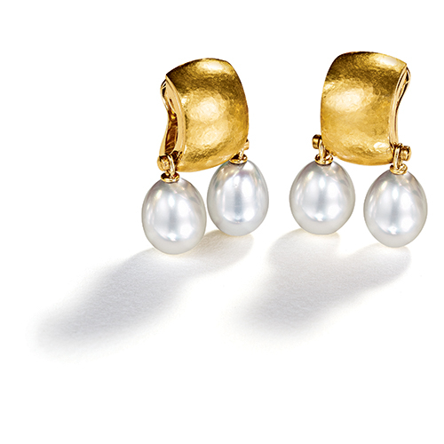 Belperron-Tonneau-Pendant-Earclips-Pearl-Virgin Gold